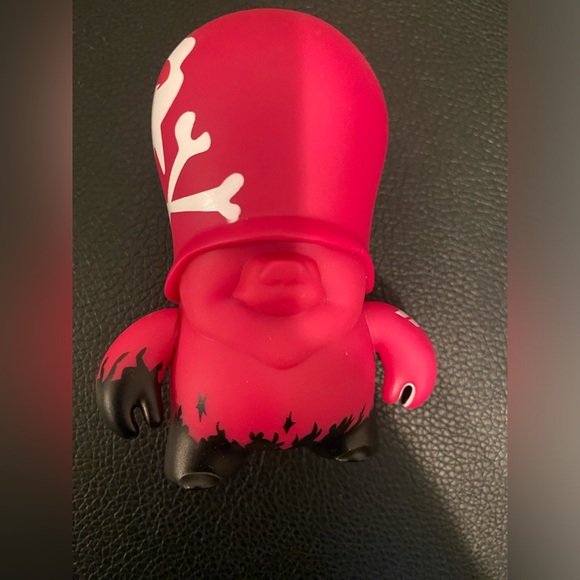 Teddy Troops Series 03 Fortress Förtress Toy Vinyl Figure Collectible - Picture 1 of 4